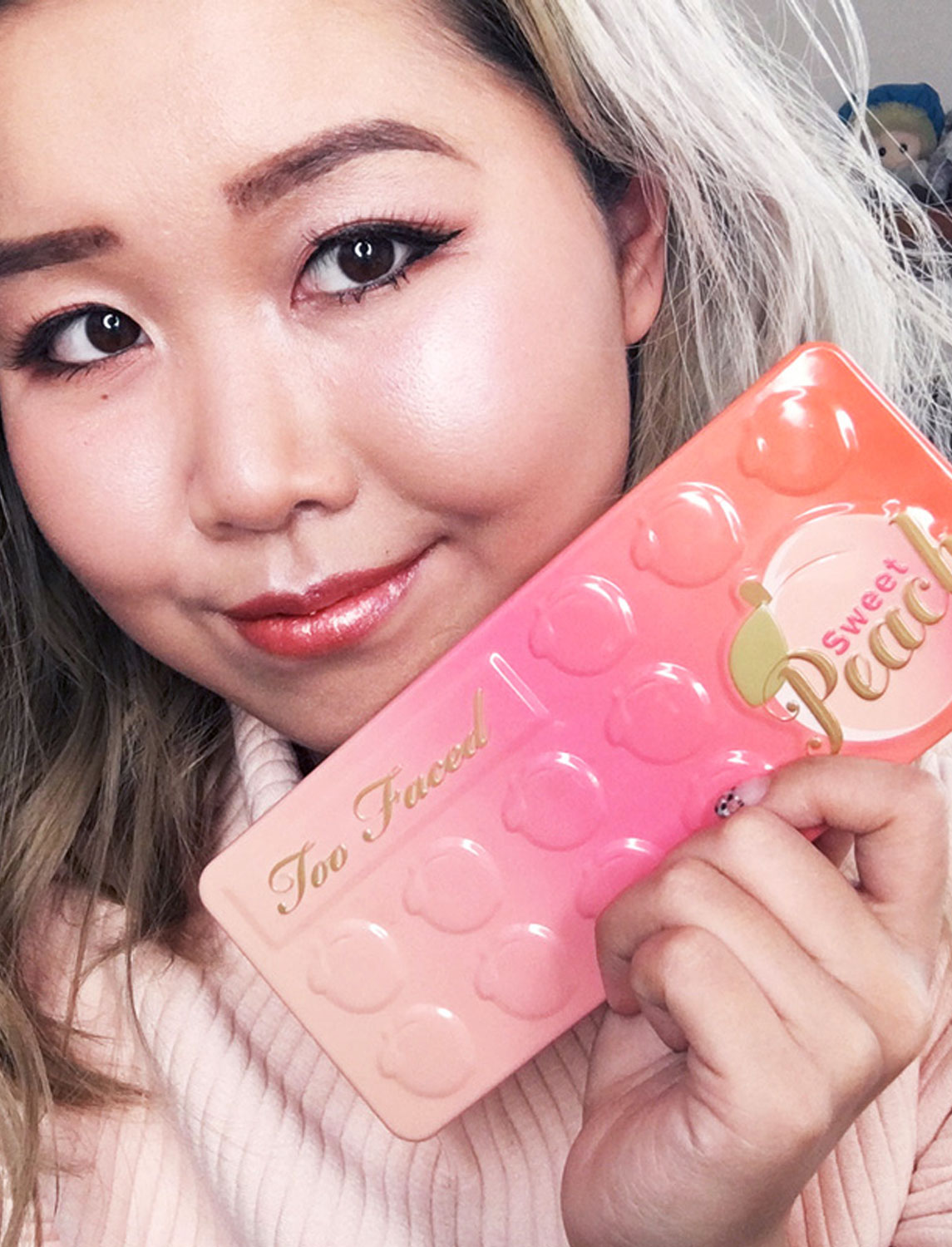 🐰Too Faced The Sweet Peach Palette Review & Make up for Asian