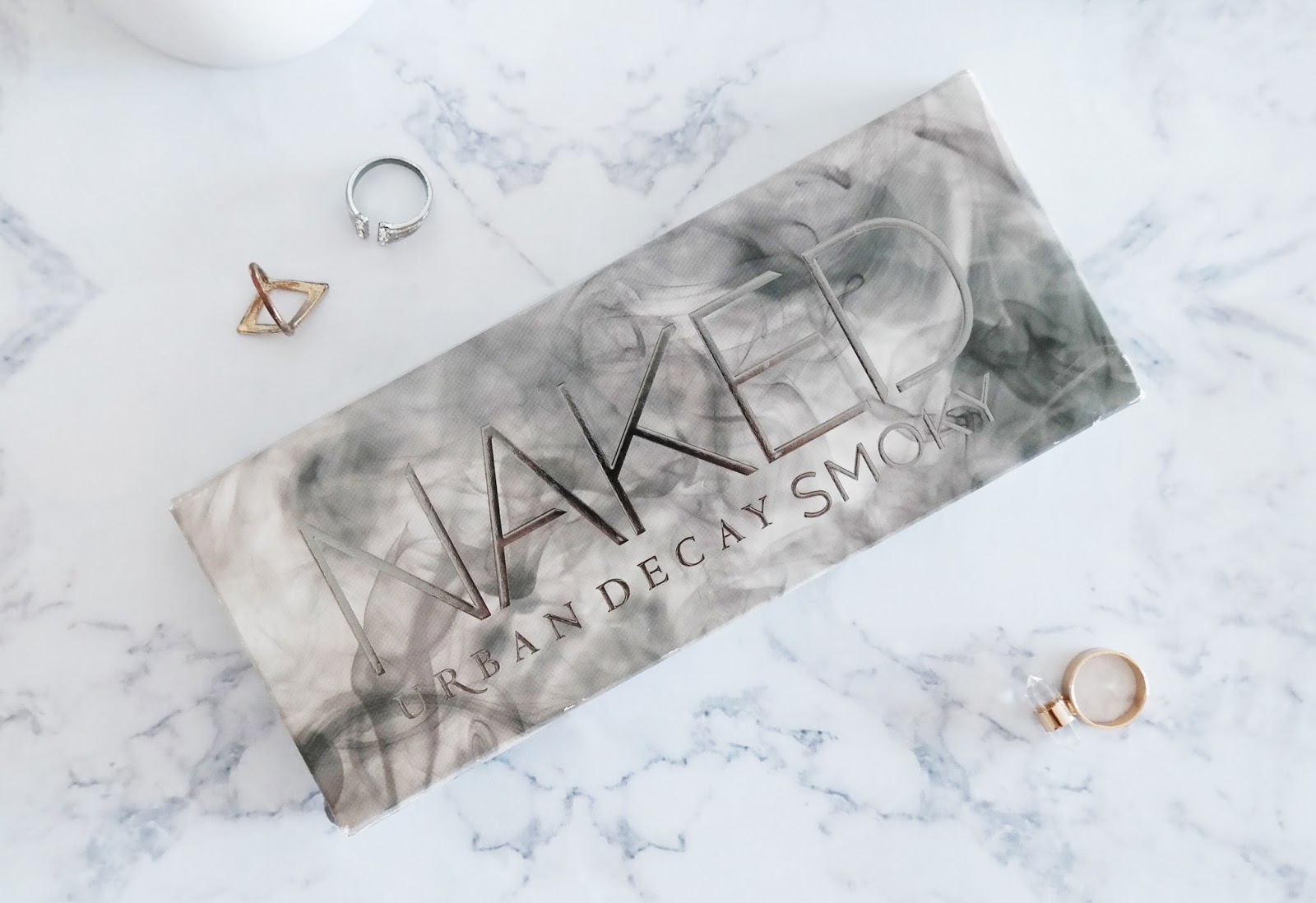 這盒 Smoky Palette 比我想的還溫柔- Urban Decay Naked Smoky Palette